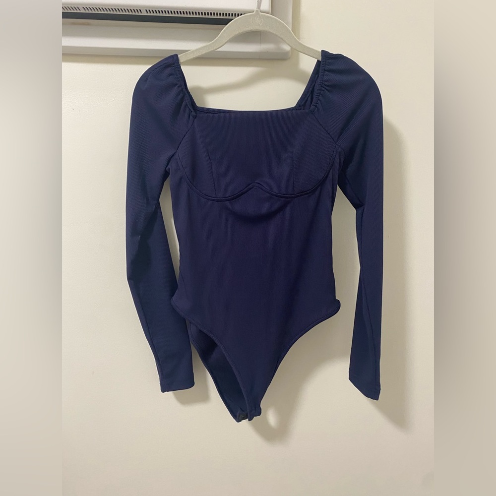 Navy long sleeve bodysuit size S